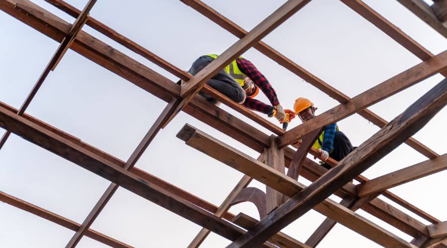 Professional gutter cleaning services in Blue Jay, CA